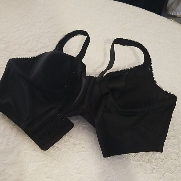 Wacoal Basic Beauty Spacer Underwire T-Shirt Bra, Style # 853192 NWOT - Picture 5 of 10